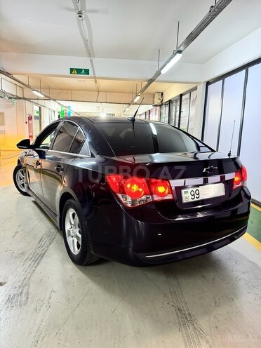 Chevrolet Cruze-13