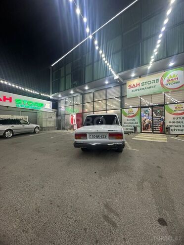 LADA (VAZ) 2107-2