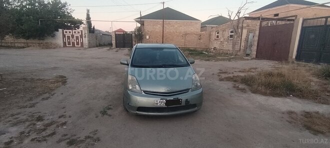 Toyota Prius-1