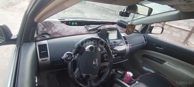 Toyota Prius-3