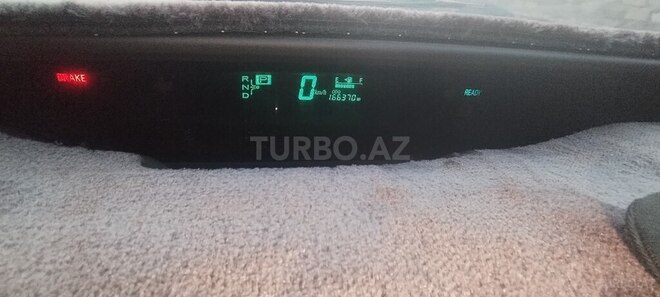 Toyota Prius-7