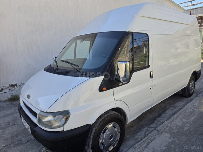 Ford Transit-7