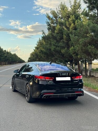 Kia Optima-4