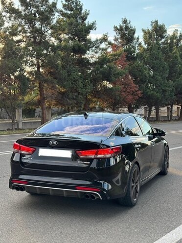 Kia Optima-5