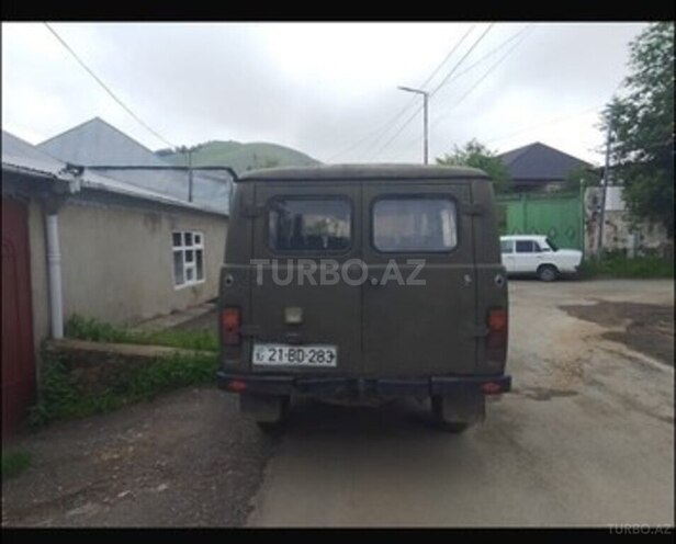 UAZ 390945-2