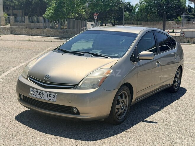 Toyota Prius-5