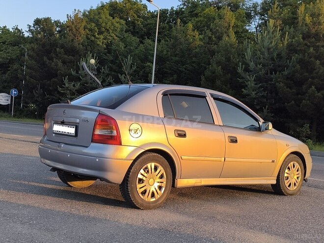 Opel Astra-3