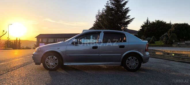 Opel Astra-13
