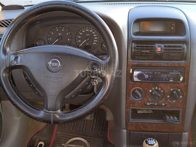 Opel Astra-16