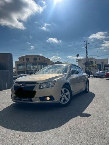 Chevrolet Cruze-1
