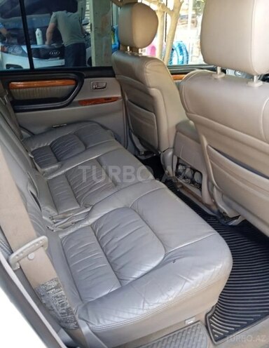 Lexus LX 570-2