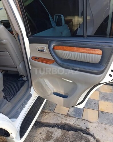 Lexus LX 570-4