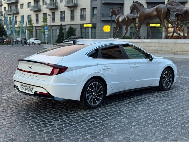Hyundai Sonata-6