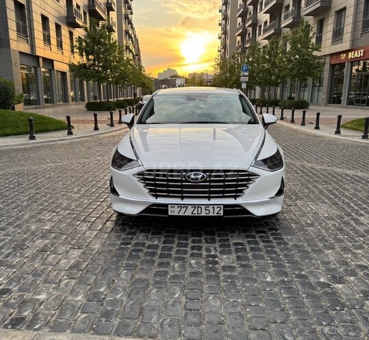 Hyundai Sonata-2