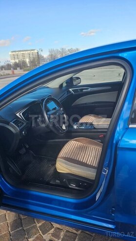 Ford Fusion (North America)-15