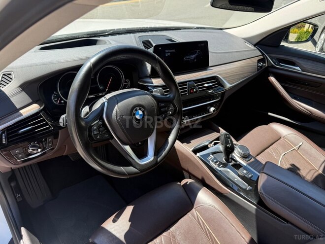 BMW 520d-11