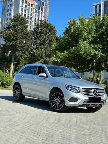 Mercedes GLC 300-3