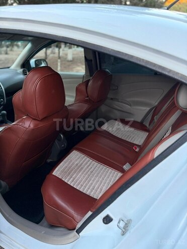 Nissan Sunny-5