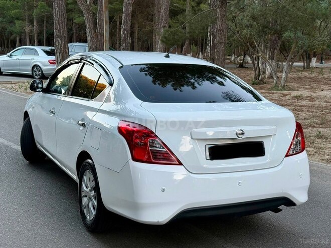 Nissan Sunny-11