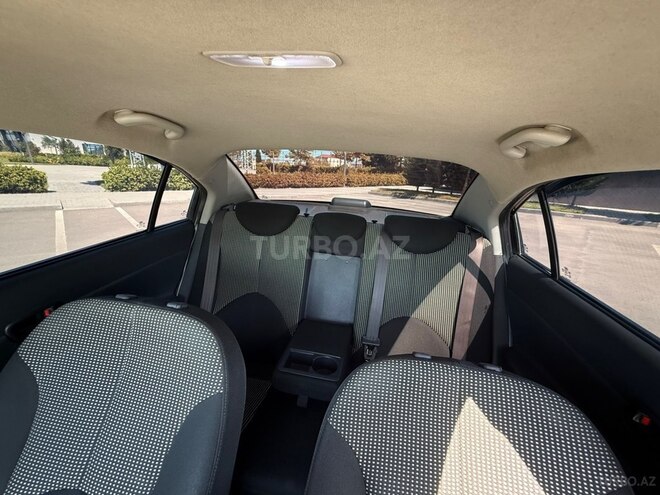 Hyundai Accent-9