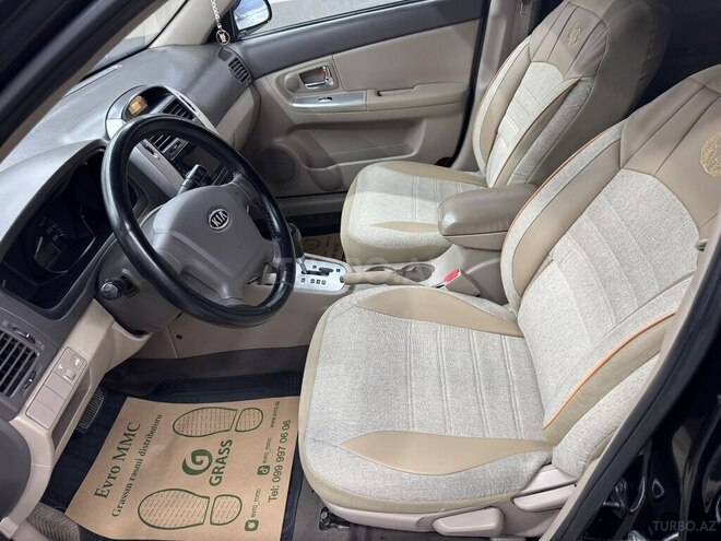 Kia Cerato-5