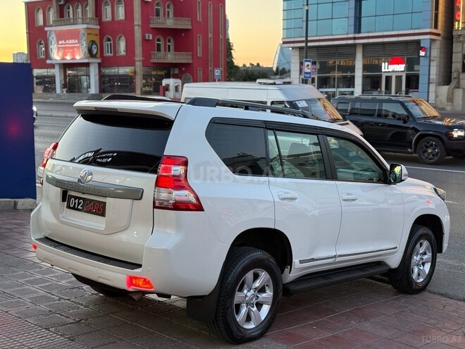 Toyota Land Cruiser Prado-6