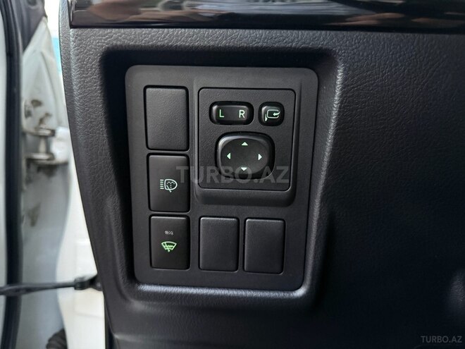 Toyota Land Cruiser Prado-14