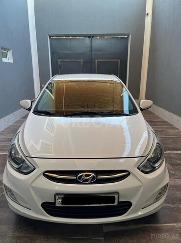Hyundai Accent-3