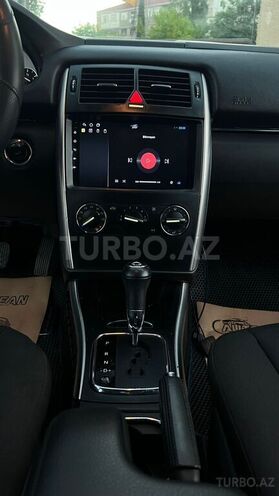 Mercedes B 180-13