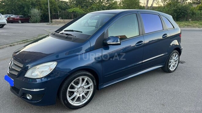 Mercedes B 180-2