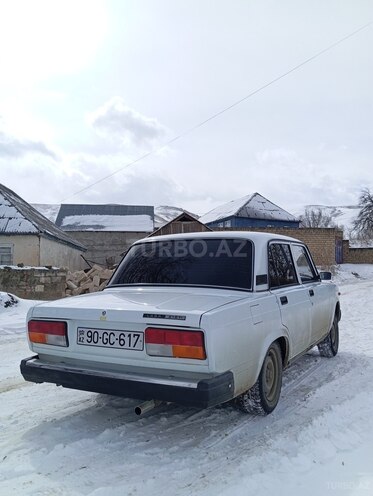 LADA (VAZ) 2107-15