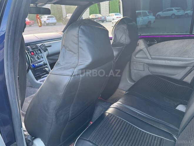 Mercedes E 200-9