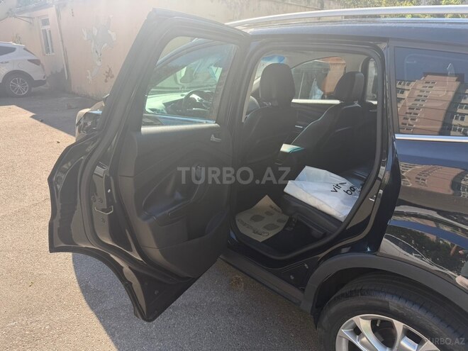 Ford Kuga-9