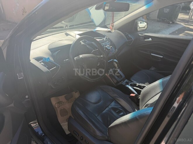Ford Kuga-7