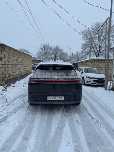 Li Auto L7-6