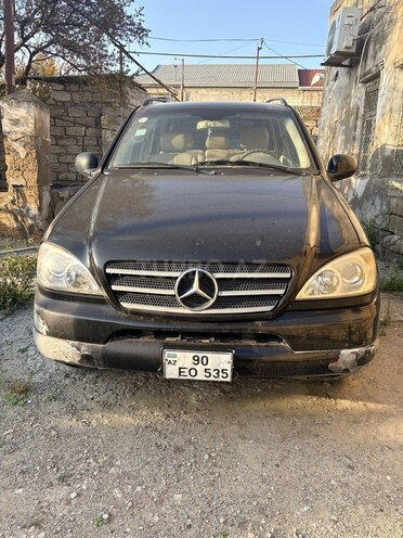 Mercedes ML 320-1