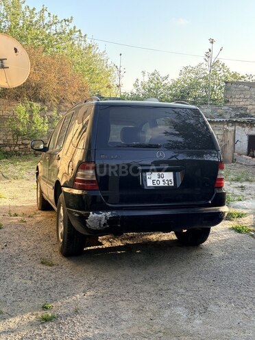 Mercedes ML 320-2