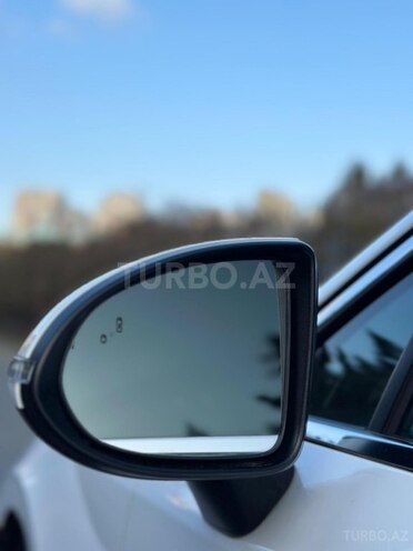 Hyundai Sonata-12