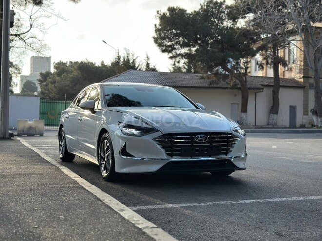 Hyundai Sonata-2