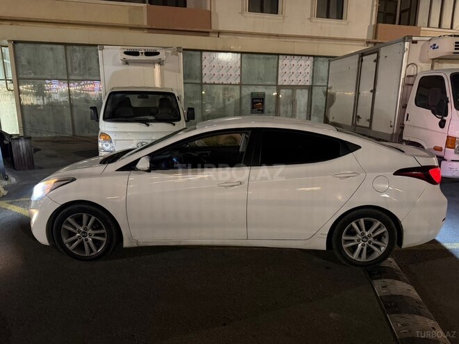Hyundai Avante-2