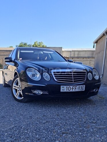 Mercedes E 300-1