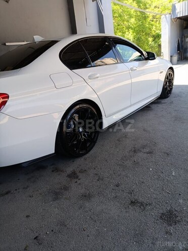 BMW 528-2