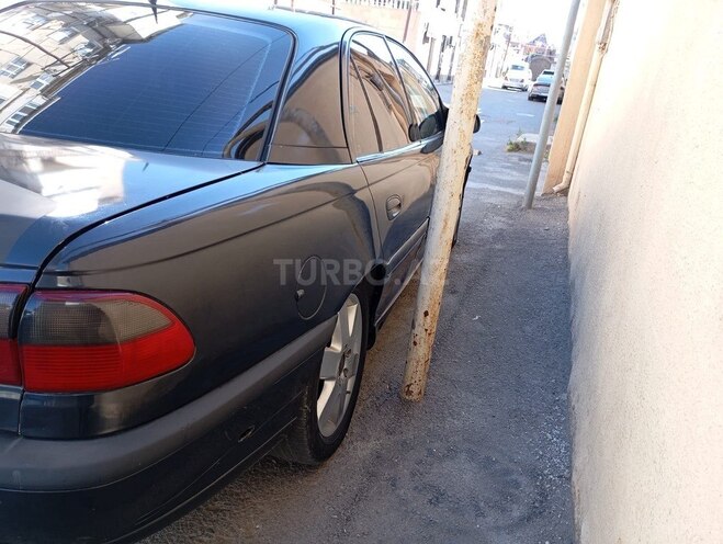 Opel Omega-5
