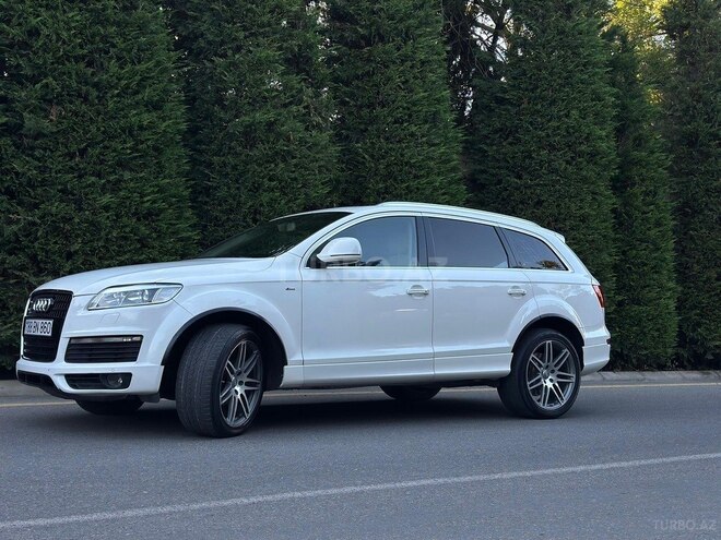 Audi Q7-2