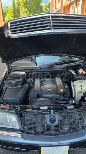 Mercedes C 280-9