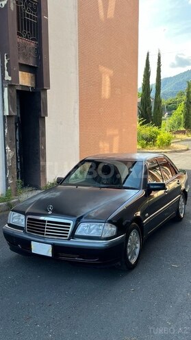 Mercedes C 280-4