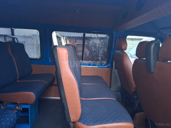 Ford Transit-4