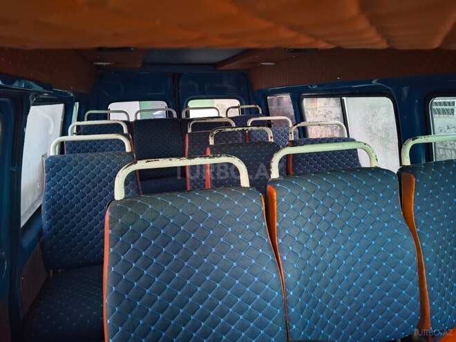 Ford Transit-7