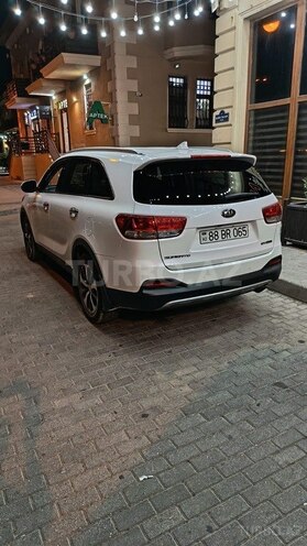 Kia Sorento-17