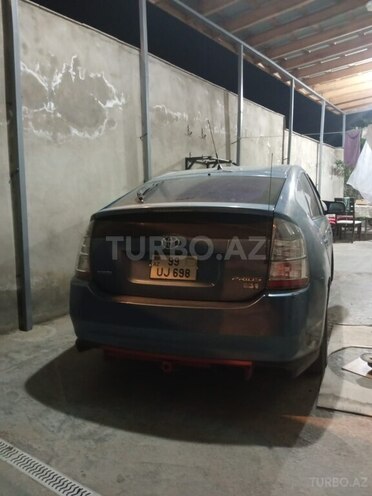 Toyota Prius-2